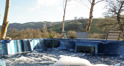 2 bedroom accommodation in Penybontfawr, near Llanfyllin
