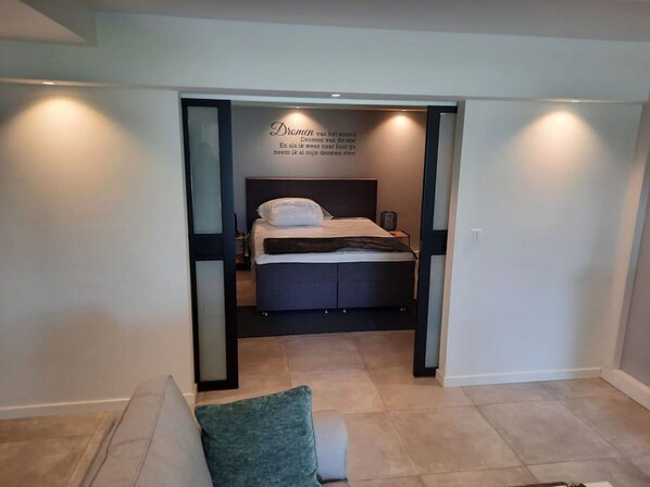 1 Schlafzimmer, Bügeleisen/Bügelbrett, kostenloses WLAN, Bettwäsche