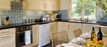 2 bedroom accommodation in Clopton, near Kettering
