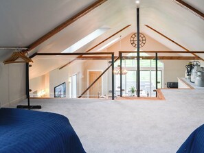 3 bedrooms, free WiFi, bed sheets - 3 bedroom accommodation in Castle Douglas (Castle Douglas)