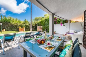 Outdoor dining - House with pool garden Casa Pequeña in Mallorca (Crestatx)