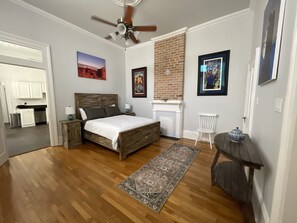 5 chambres, fer et planche à repasser, lit parapluie, Wi-Fi gratuit