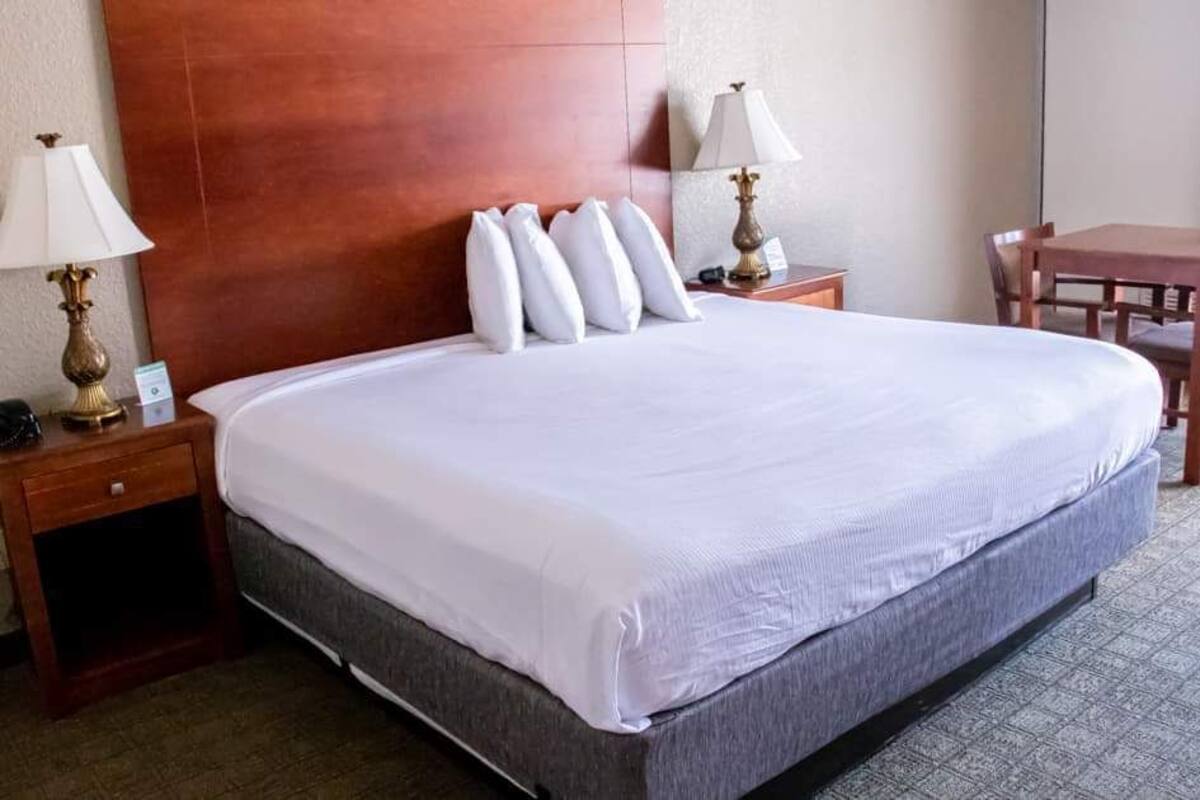 Blackout curtains, free WiFi, bed sheets