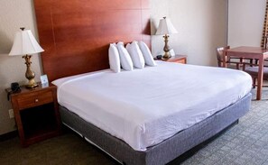 Blackout curtains, free WiFi, bed sheets - The Onion Inn (Vidalia)