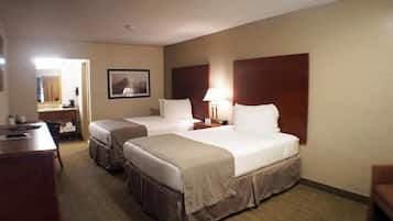 Blackout drapes, free WiFi, bed sheets