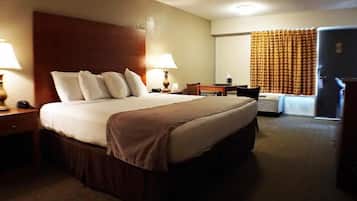 1 bedroom, blackout curtains, free WiFi, bed sheets