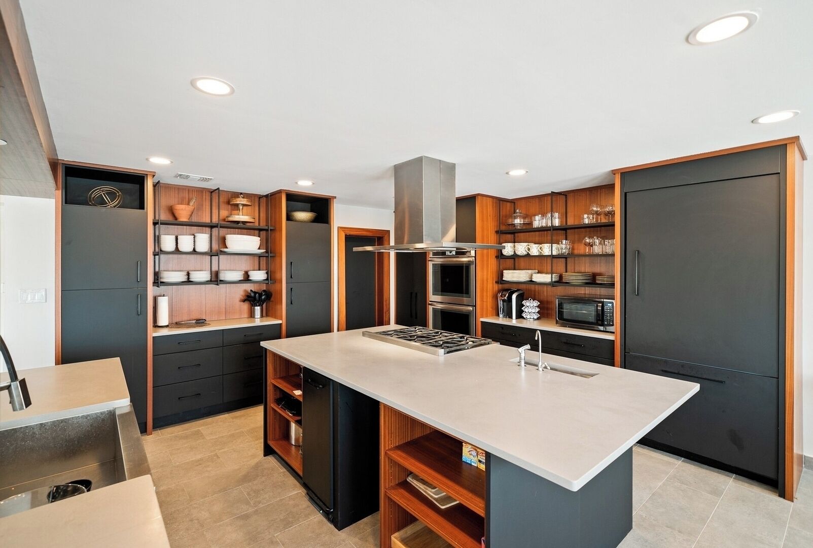 Fridge, microwave, coffee/tea maker, toaster