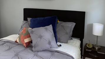 2 bedrooms, desk, iron/ironing board, travel crib