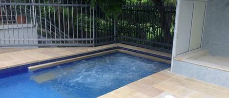 Piscina a l'aire lliure