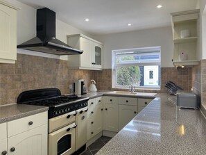Dishwasher - 2 bedroom accommodation in Whitstable (Whitstable)