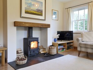 Fireplace - 2 bedroom accommodation in High Lorton, near Keswick (High Lorton, near Keswick)
