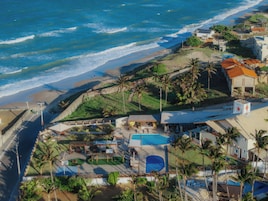 En la playa, arena blanca
