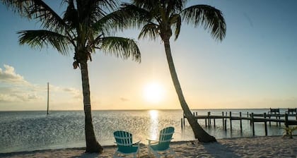 Compass 2BR Suite - Gourmet Kitchen - Water view