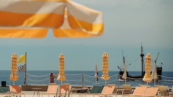 2 outdoor pools, pool umbrellas, sun loungers