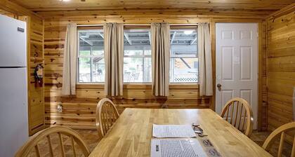 Great River Road Cabin on the Mississippi Backwaters Crane Cabin
