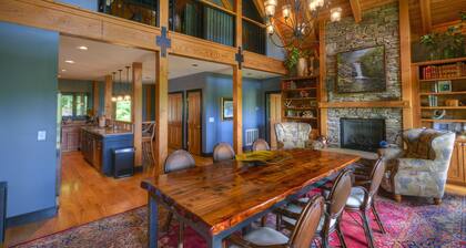 Highlands Hideaway 5 minutes to downtown