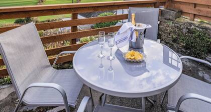 2 bedroom accommodation in Llandeilo