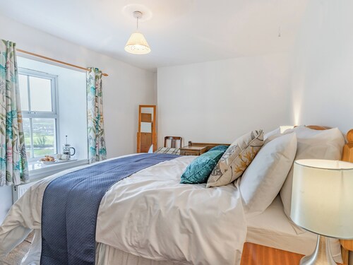 2 bedroom accommodation in Llandeilo