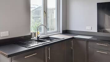 Dishwasher, highchair