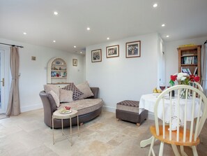 Interior - 1 bedroom accommodation in Cadover Bridge (Cadover Bridge)