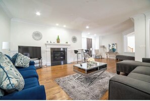 Smart TV, fireplace, offices