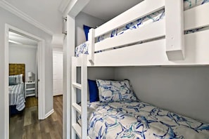 1 bedroom, free WiFi, bed sheets - Flamingo Three (Galveston)