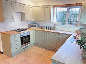 Lave-vaisselle, chaise haute