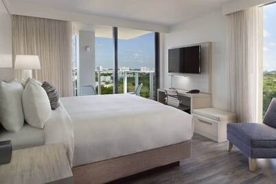 Courtyard Miami Coconut Grove