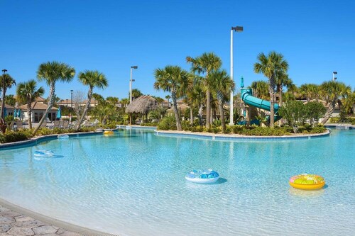 Spacious Home Near Disney