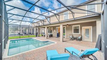 حمّام سباحة خارجي