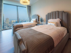 3 bedrooms, desk, iron/ironing board, WiFi