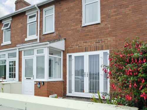 3 bedroom accommodation in Newbiggin by the Sea