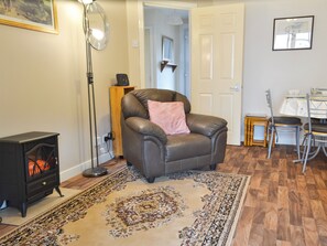 Living area - 1 bedroom accommodation in Bowmore (Bowmore)