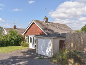 Exterior - 3 bedroom accommodation in Weymouth (Weymouth)