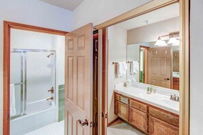 Condo, Multiple Beds, Patio, Mountain View (Aspen Creek #225) | Bathroom | Towels, toilet paper - Aspen Creek #225 - Hot Tub & Pool, Near Skiing! (Mammoth Lakes)