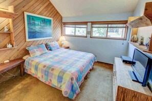 Condo, 1 King Bed with Sofa bed, Patio, Mountain View (Aspen Creek #401) | 1 bedroom, individually decorated, individually furnished, free WiFi - Aspen Creek #401 - Year-round Outdoor Activities (Mammoth Lakes)