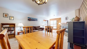 Condo, 1 King Bed with Sofa bed, Fireplace, Mountain View (Aspen Creek #316) | Private kitchen | Coffee/tea maker