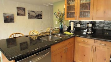 Condo, 1 King Bed with Sofa bed, Balcony, Partial Ocean View (Casa De Emdeko #203) | Private kitchen | Fridge, microwave, oven, stovetop