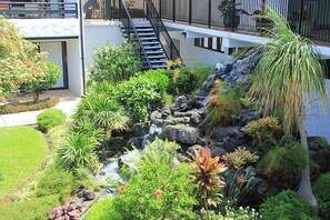 Property grounds - Casa De Emdeko Pool A/C & More! (Kailua-Kona)