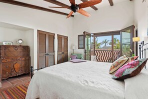 3 habitaciones, decoración personalizada y muebles diferentes