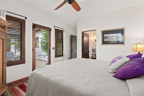 Casa, várias camas, varanda, vista parcial para o oceano (Casa de Lujo) | 3 quartos, individualmente decorados, individualmente mobiliados