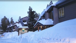 Exterior - Chamonix - Year-round Fun w/ Shared Pool! (Mammoth Lakes)