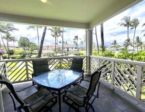Outdoor dining - Fairway Villas L21 at the Waikoloa Beach Resort (Waikoloa)