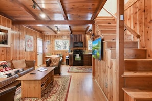 House, Multiple Beds, Fireplace | Living room