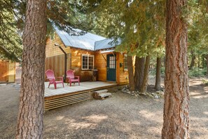 Property grounds - Homestead Haus (Tahoma)