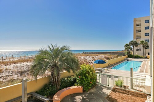 Sea Star 108@ Pelican Isle Platinum Beach Serv Snorkel/Fish/Relax * Beach Front*