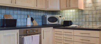 1 bedroom accommodation in Clopton, near Kettering
