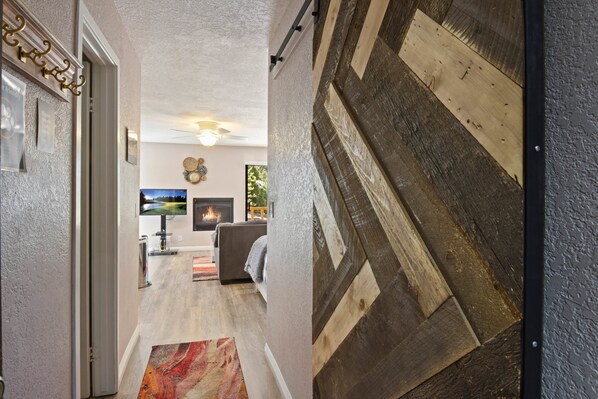 Studio Suite, 1 Queen Bed, Patio, Mountain View (Kings Run Retreat) | Interior - Kings Run Retreat Patio (Kings Beach)