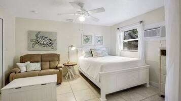 Villa, 1 Queen Bed, Private Pool, Pool View | 1 bedroom, bed sheets