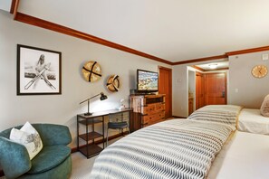 Condo, 2 camas Queen size, vista a la montaña | 1 habitación, wifi gratis y ropa de cama 